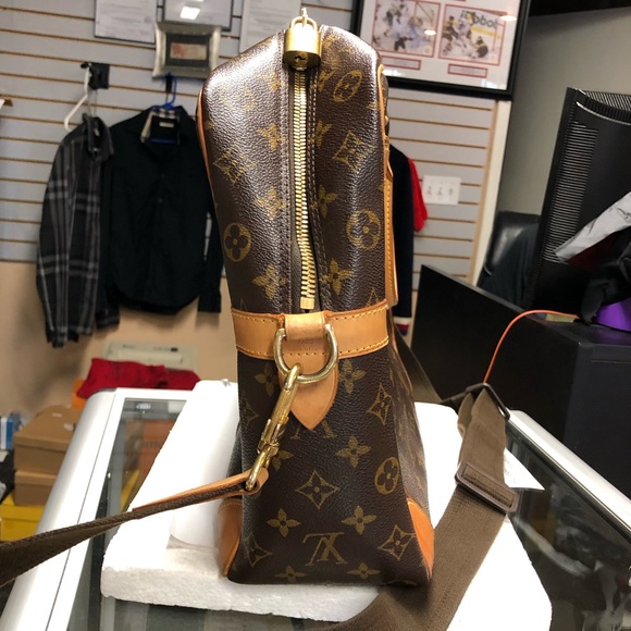 Louis Vuitton Briefcase Monogram Voyage Bag - Picture 2 of 8